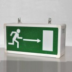 Fluchtweg Beleuchtung Notleuchte inkl. Leuchtstoflampe 8W/T5 Gebraucht 